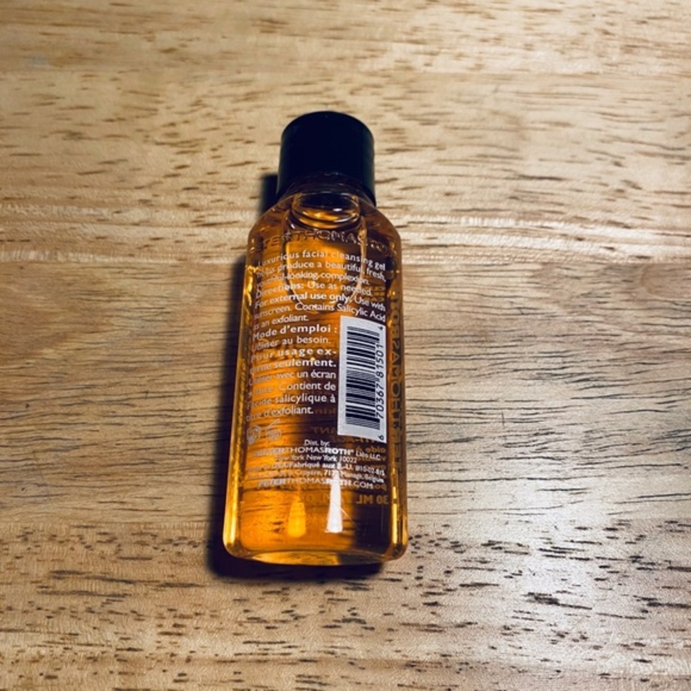 🎀2/20🎀 30ML Peter Thomas Roth Cleansing Gel Mini - Picture 3 of 5